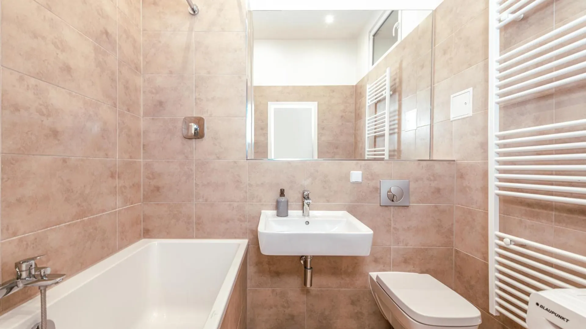 The Uckermuender - 2 Bed Rooms Up To 4 People Βερολίνο